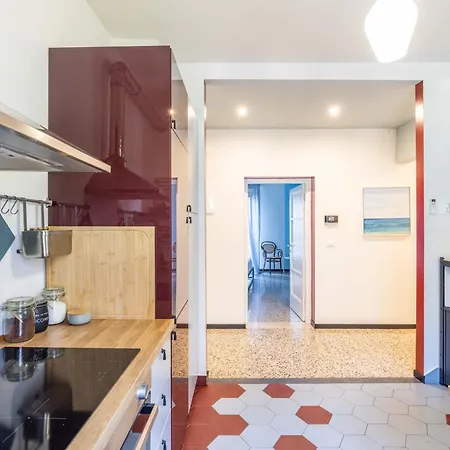Guest house Bartoli Holidays, By Short Holidays Bologna