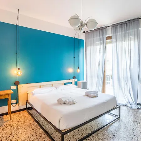 Bartoli Holidays, By Short Holidays Guest house Bologna