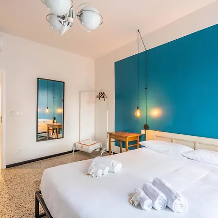 Bartoli Holidays, By Short Holidays Guest house Bologna